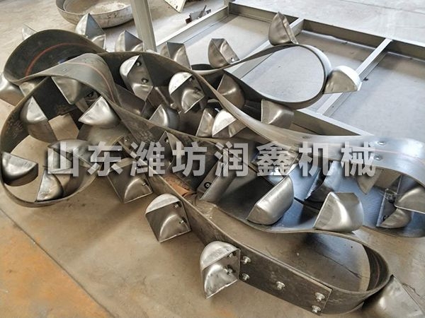 輸送提升設備